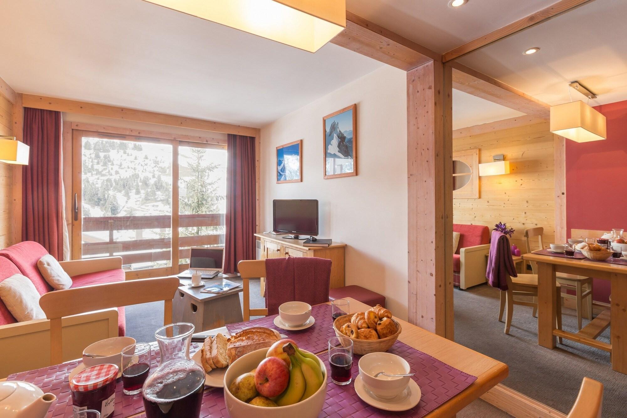 Residence Pierre & Vacances Premium Les Crets Les Allues ภายนอก รูปภาพ