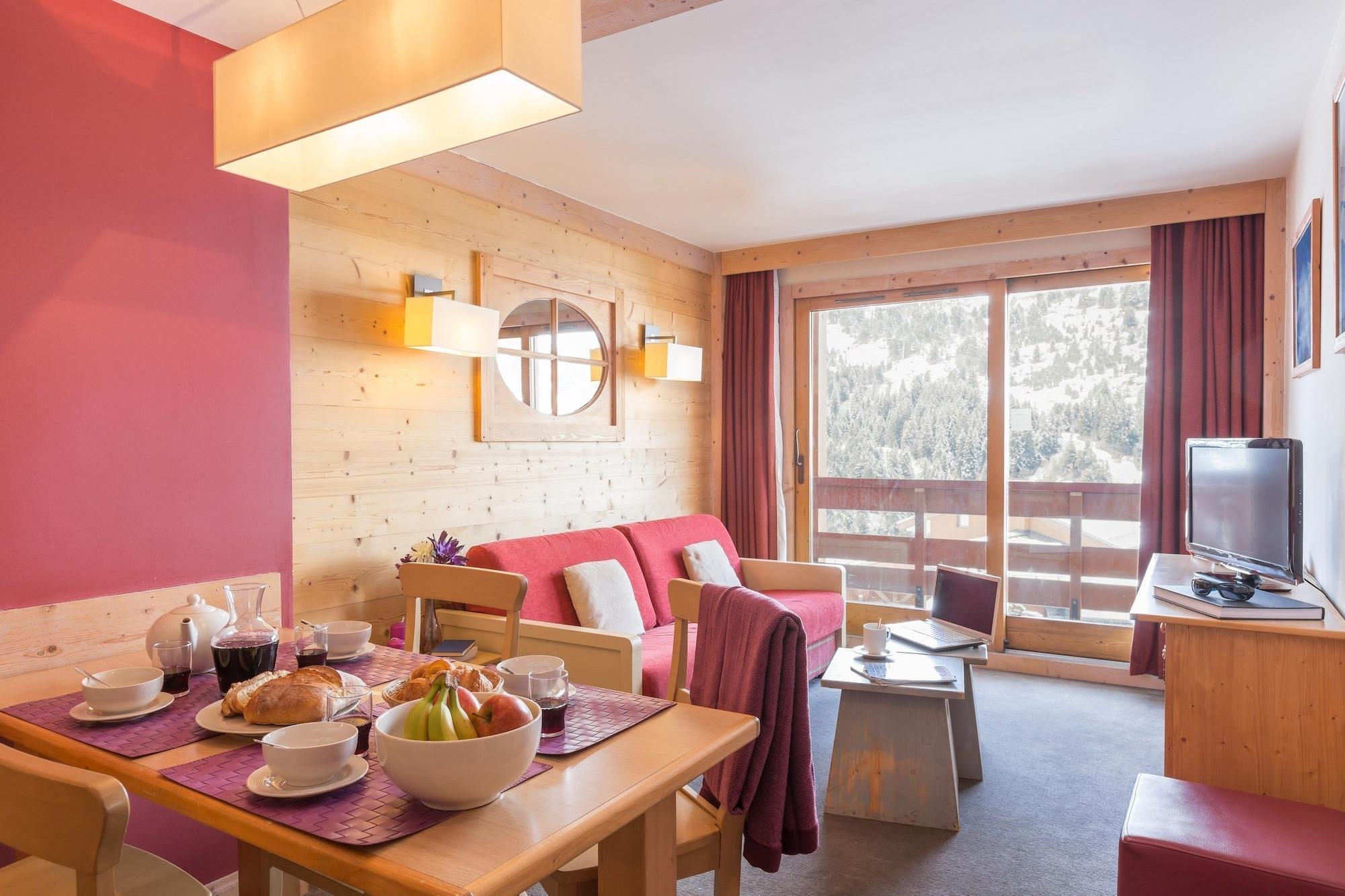 Residence Pierre & Vacances Premium Les Crets Les Allues ภายนอก รูปภาพ