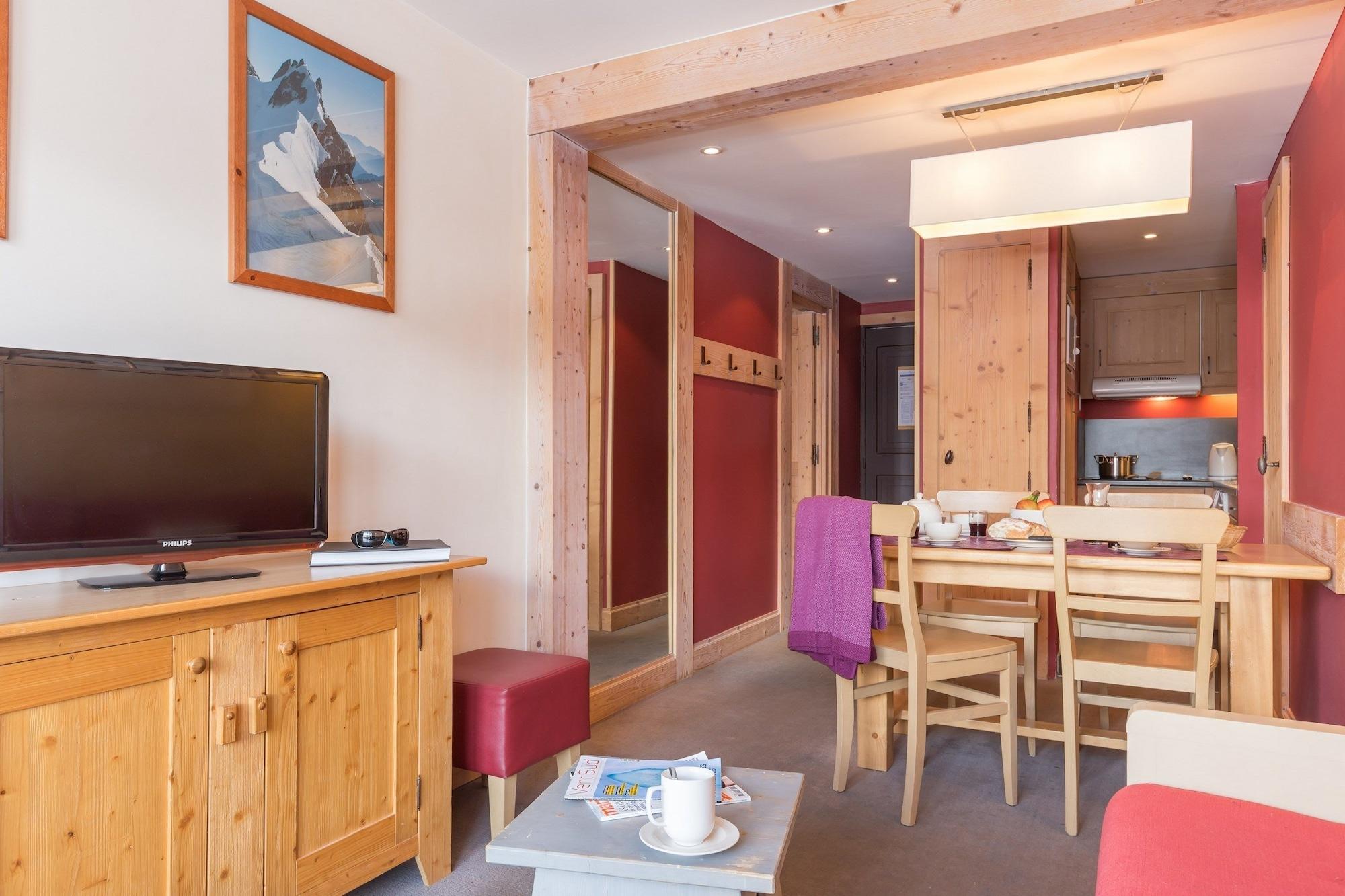 Residence Pierre & Vacances Premium Les Crets Les Allues ภายนอก รูปภาพ