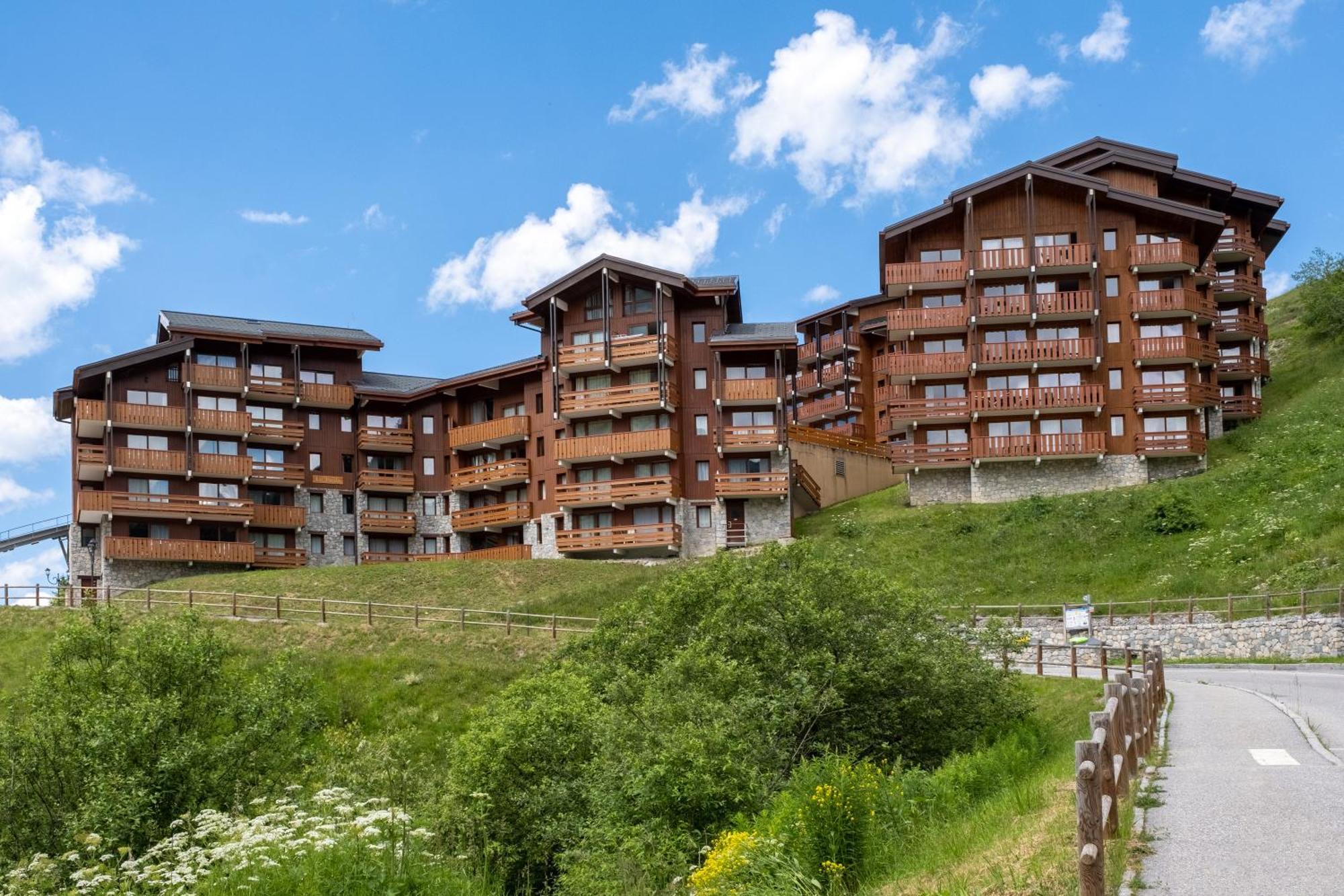 Residence Pierre & Vacances Premium Les Crets Les Allues ภายนอก รูปภาพ