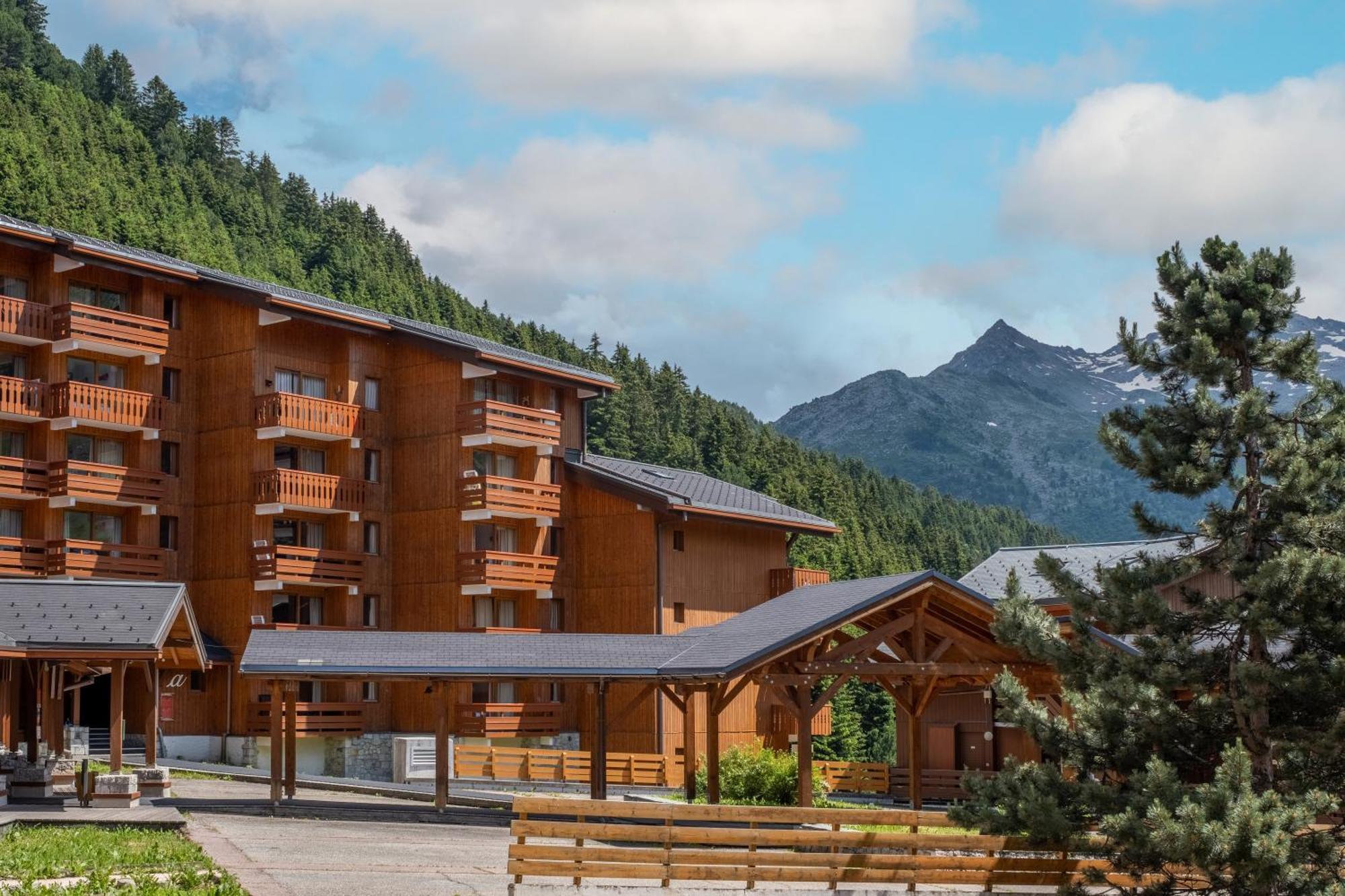Residence Pierre & Vacances Premium Les Crets Les Allues ภายนอก รูปภาพ